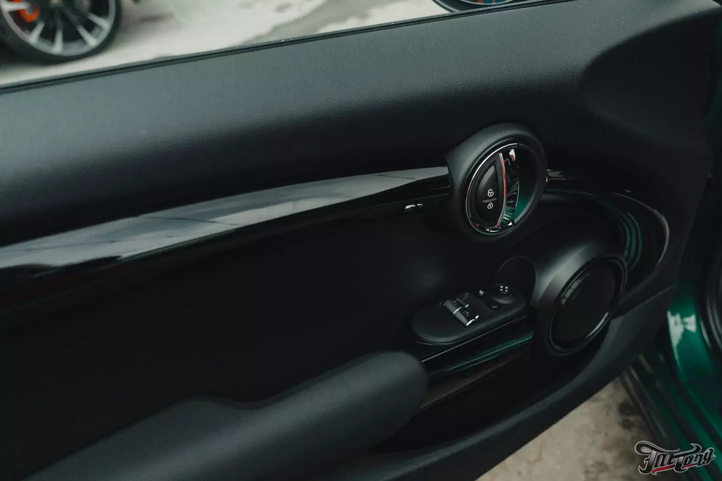 Тотальный антихром и комплекс детейлинг-услуг для Mini John Cooper Works